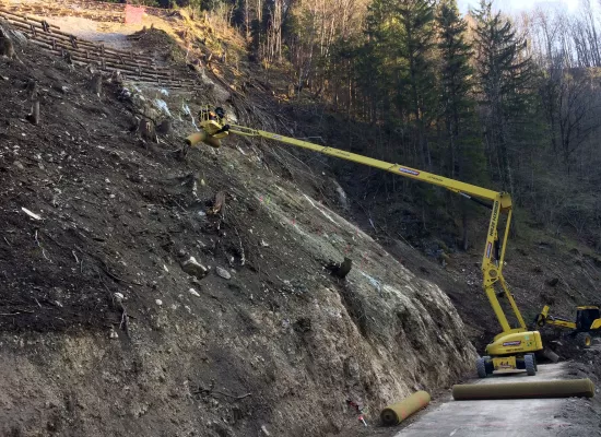 Unterstützung Hangsicherungsarbeiten