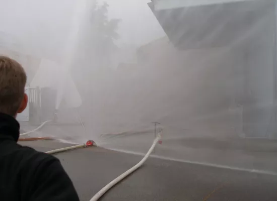 Wasserwand gegen Staub