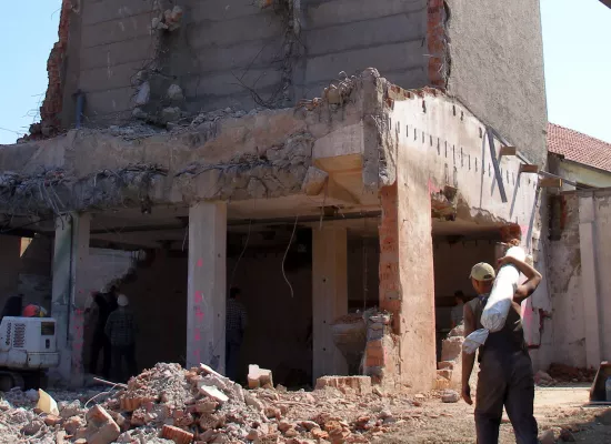 Zu sprengendes Hochsilo