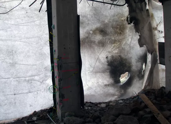 Vordere Betonsteher vor der Sprengung